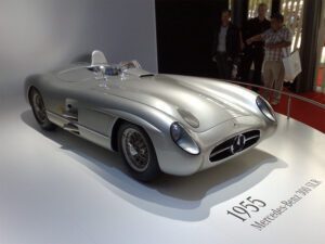 The Timeless Classic: Exploring the 1955 Mercedes-Benz SLR