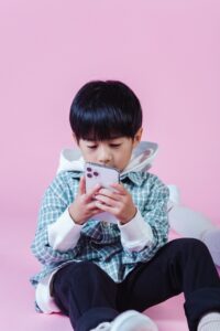 Tech Shares Experience Decline as China Contemplates Restrictions on Child Smartphone Usage