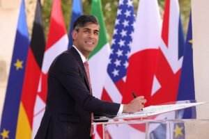 Showdown: Sunak vs. Starmer – Highlights from the UK General Election Debate