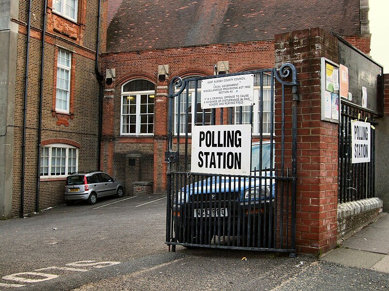 Polling Day Brighton Pavilion geograph org uk
