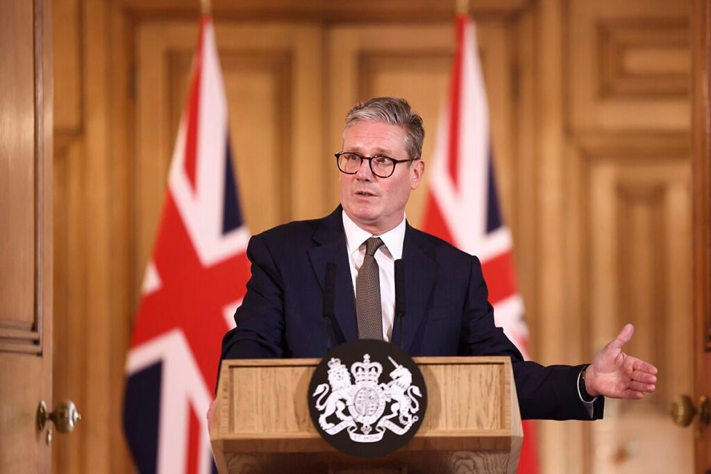 Prime Minister Keir Starmer holds first press conference ()