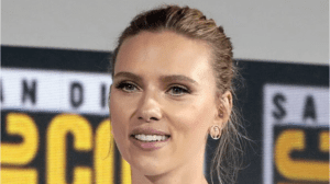 Moon-Landing Comedy Falls Flat Despite Star Power