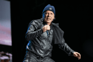 Bruce Dickinson Rocks Athens with ‘Alexander The Great’ Performance