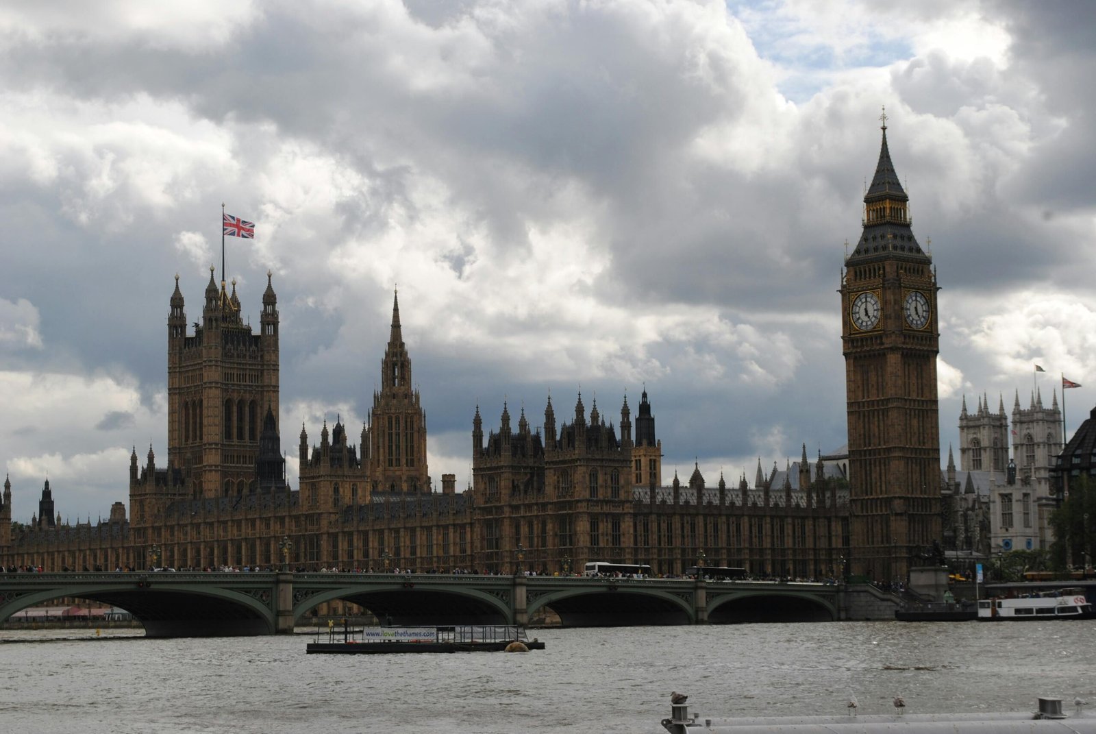 UK first cabinet meeting