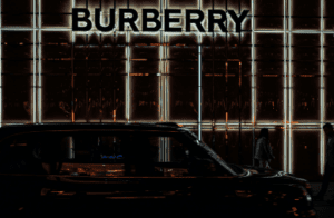 Burberry and easyJet Face the FTSE Boot: Fashion and Flights in Freefall!