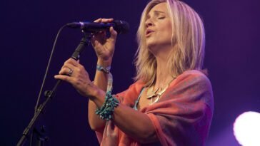 px Cara Dillon Cambridge Folk Festival th Anniversary ()