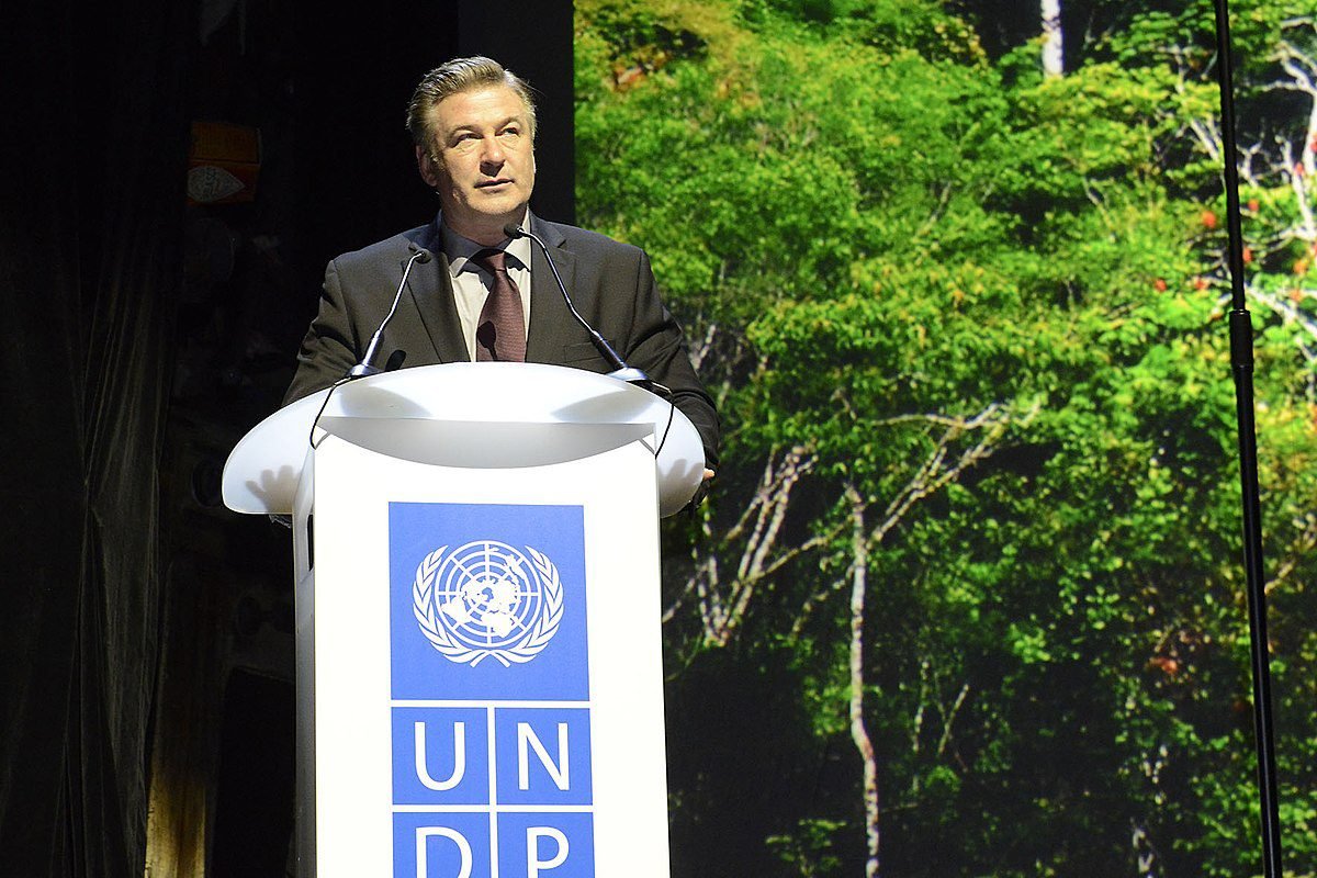 px Equator Price with Alec Baldwin ()