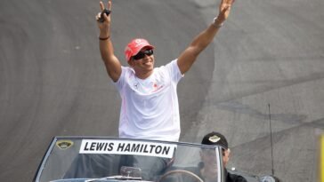 px Lewis Hamilton ()