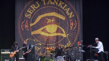 Serj tankian Elect the Dead Tour Concert Artcover Title Empty Walls