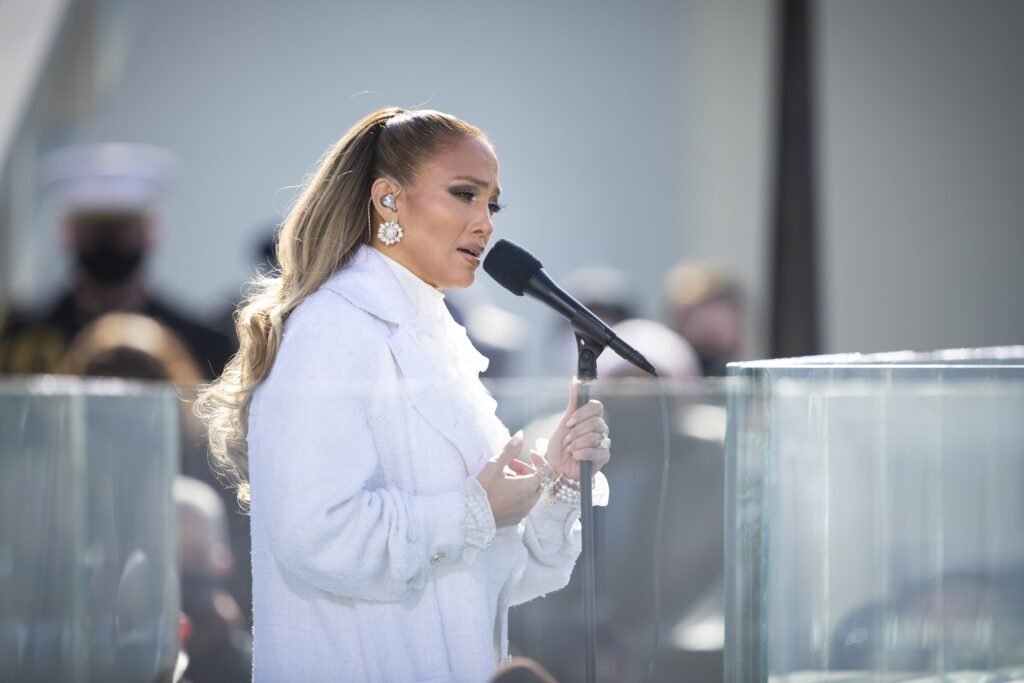 D WD Jennifer Lopez at the US Capitol ()