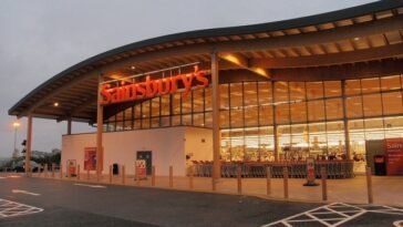 Britain's greenest supermarket, Dartmouth geograph org uk