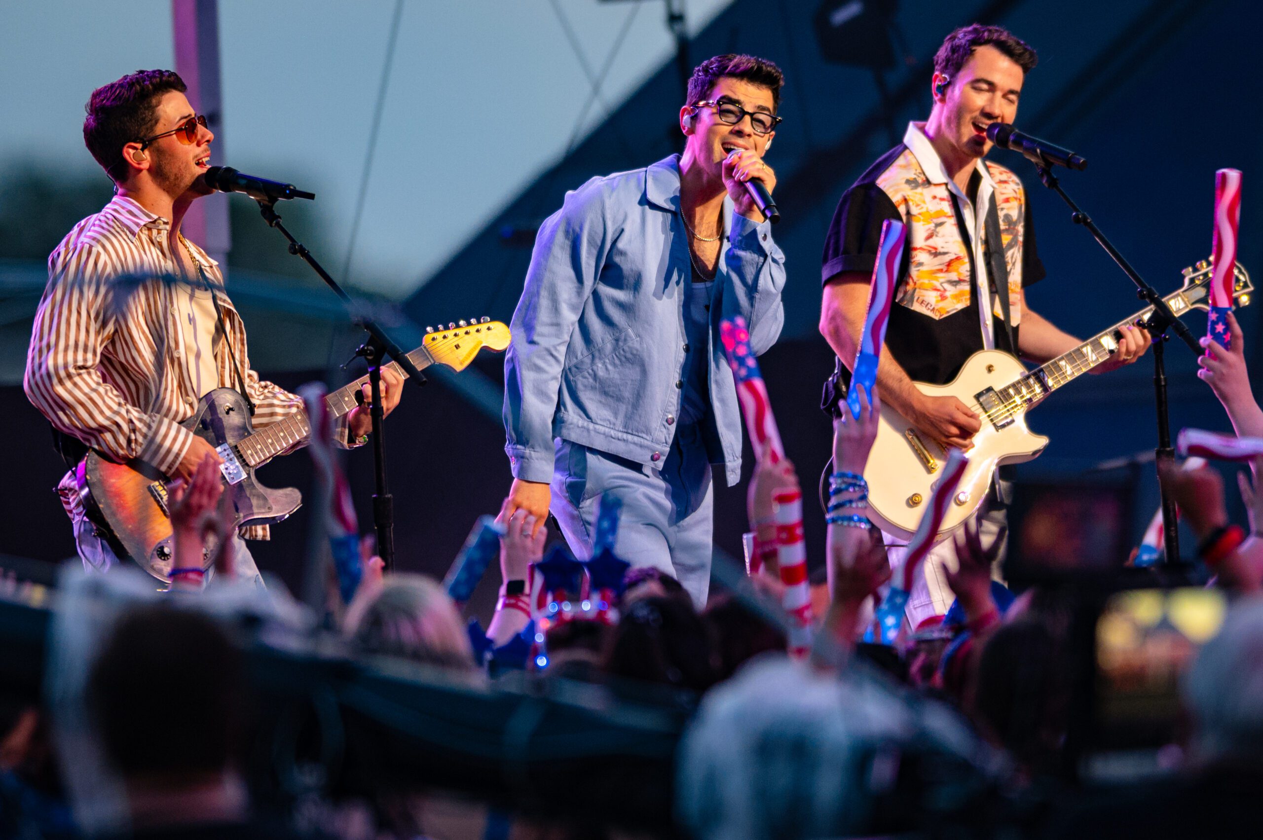 Jonas Brothers th of July Show Taping in Cleveland ()