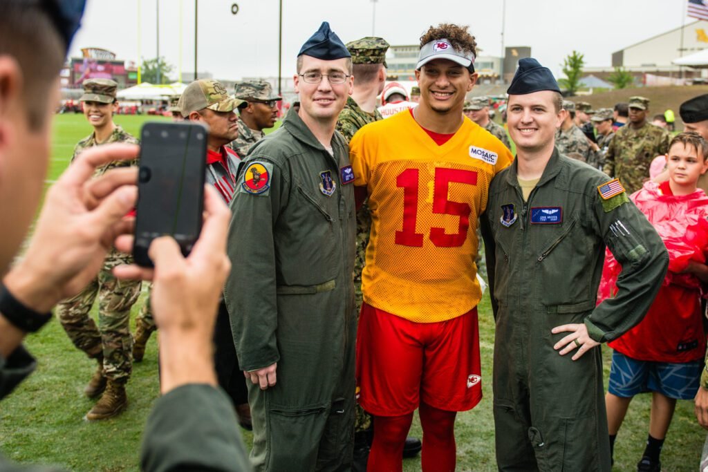 Kansas City Chiefs host military appreciation day at training camp