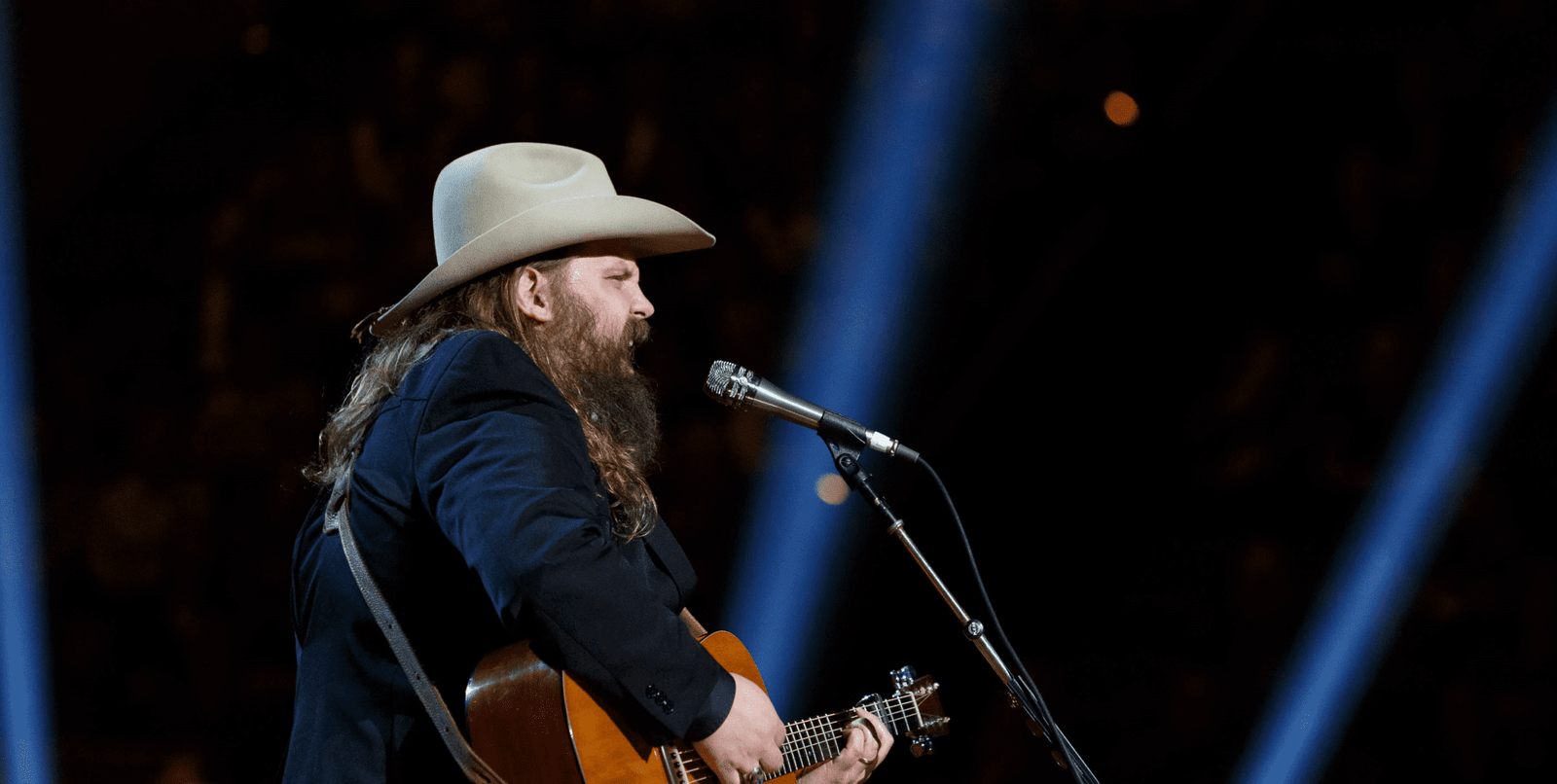 Chris Stapleton Adds New Dates to His AllAmerican Road Show Tour