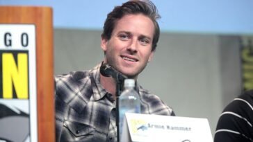 px SDCC Armie Hammer ()