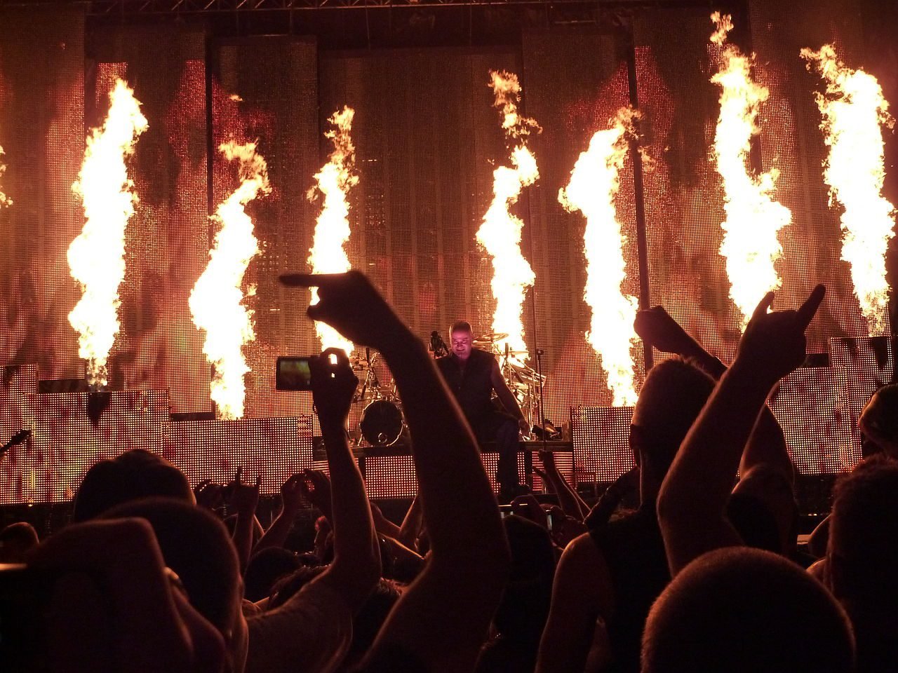 px Disturbed Inside the Fire live