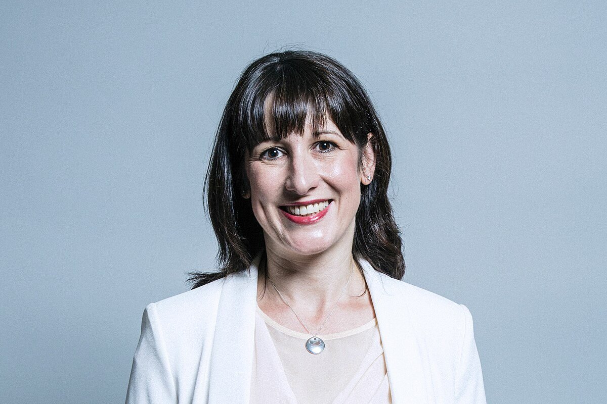 Official portrait of Rachel Reeves crop ()