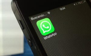 WhatsApp Finally Lets You Ditch Green Bubbles—How to Customize Chats