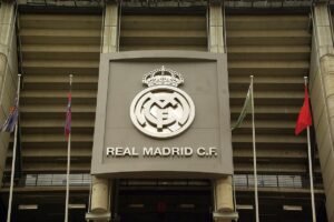 Jude Bellingham’s Late Heroics Stun Man City as Real Madrid Seize 3-2 First-Leg Advantage