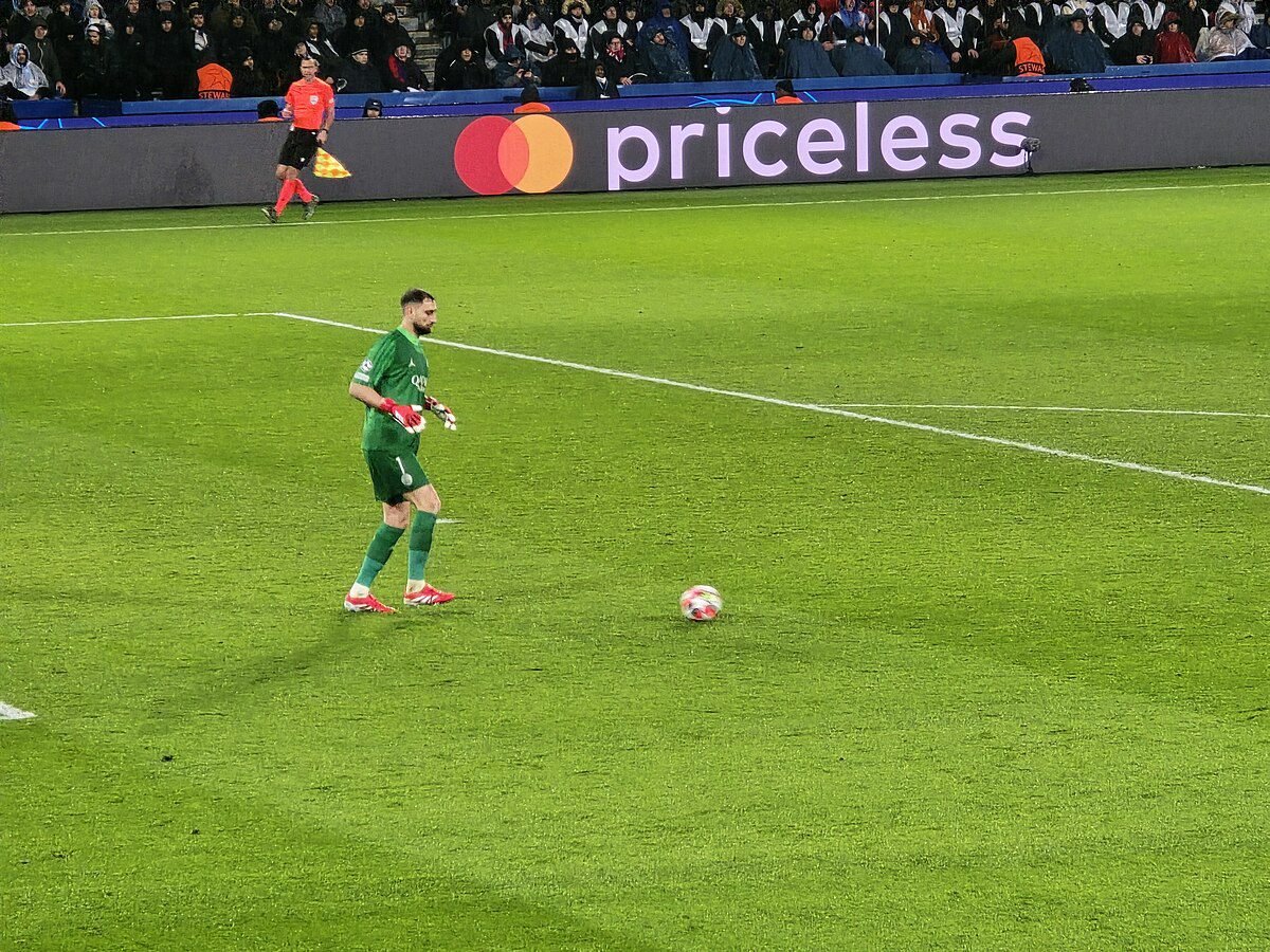 Paris Saint Germain Manchester City FC, January ()