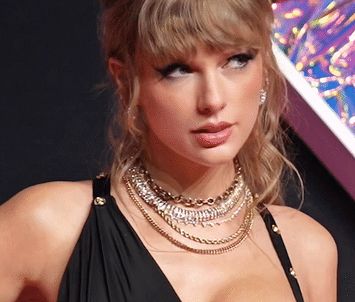 Taylor Swift at the MTV Video Music Awards
