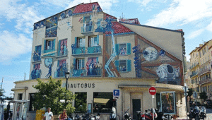 Halle Berry Supports Cannes Film Festival’s New Dress Code After Last-Minute Outfit Change