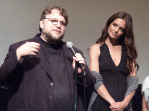 Katie Holmes Stuns in Rare Appearance at the 2025 Tony Awards in the US