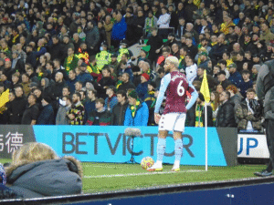 Nottingham Forest Welcome Douglas Luiz in £25 Million Transfer from Juventus