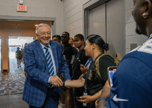 Cowboys Trade Micah Parsons to Packers: A Costly Decision That Challenges Jerry Jones’ Super Bowl Promise