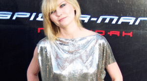 Kirsten Dunst Reflects on Her 30-Year Hollywood Journey, Saying “Good Friends and Good Family” Made It Possible