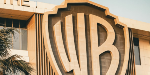 Warner Bros Discovery Expected to Turn Down Paramount’s Revised Takeover Offer Amid Strategic Uncertainty