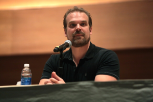 David Harbour on Bipolar Disorder and the Quiet Work of Intense Psychotherapy
