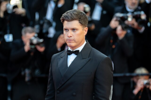 Colin Jost Turns a Box Office Milestone Into a Self-Deprecating SNL Moment as Zoe Saldana Claims the Top Spot