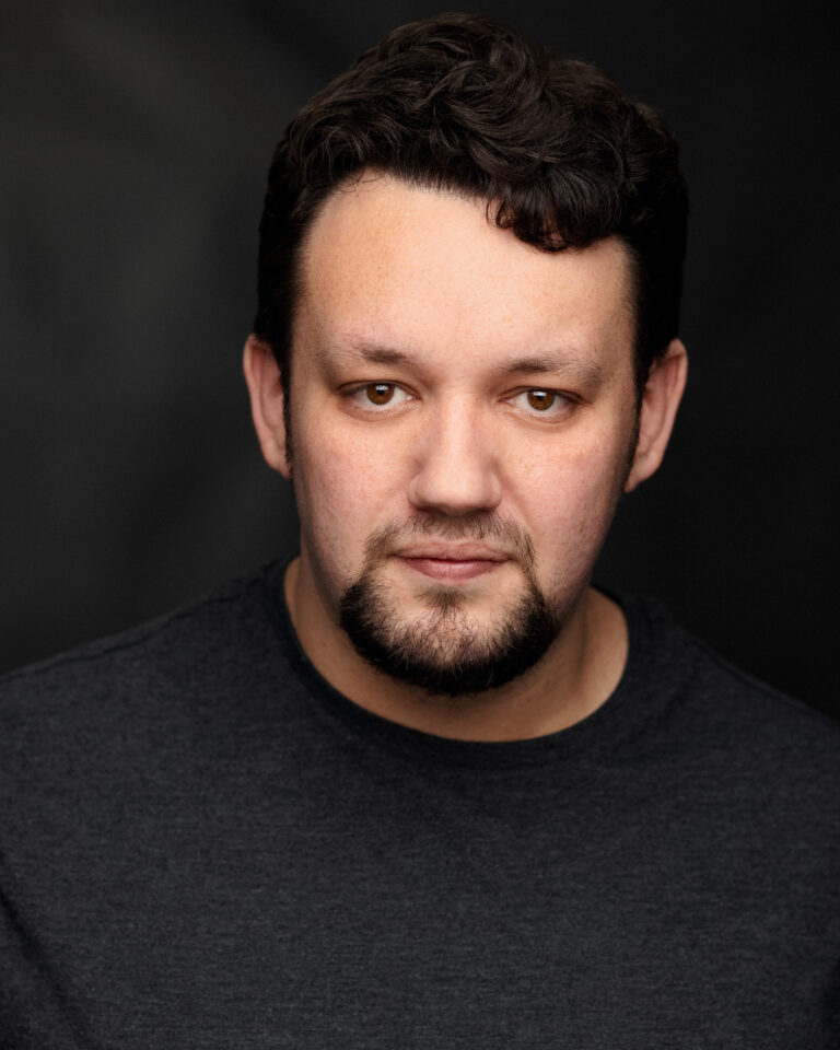 MLNUDWUz Joe Staton xC ()